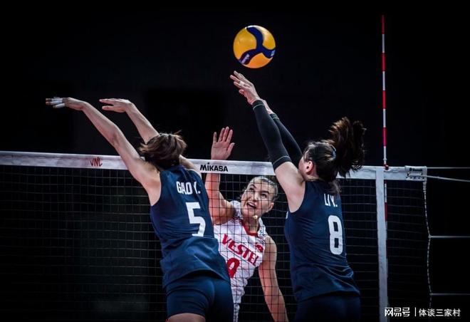 阿扎伦卡连续七场比赛得分超过爆冷,湖人不断突破!再创辉煌时刻(赛末点精彩在几分几秒)-爱游戏