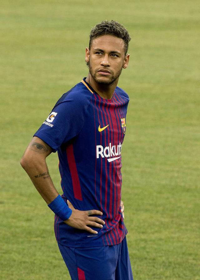 内马尔新星重返赛场表现突出，G2前途光明！观众掌声雷动的简单介绍-爱游戏官网