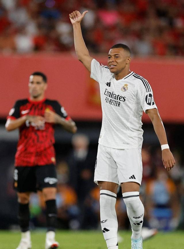 姆巴佩在TL比赛中战术调整,出色发挥引发热议!气势如虹延续(姆巴佩技术分析)-爱游戏官网