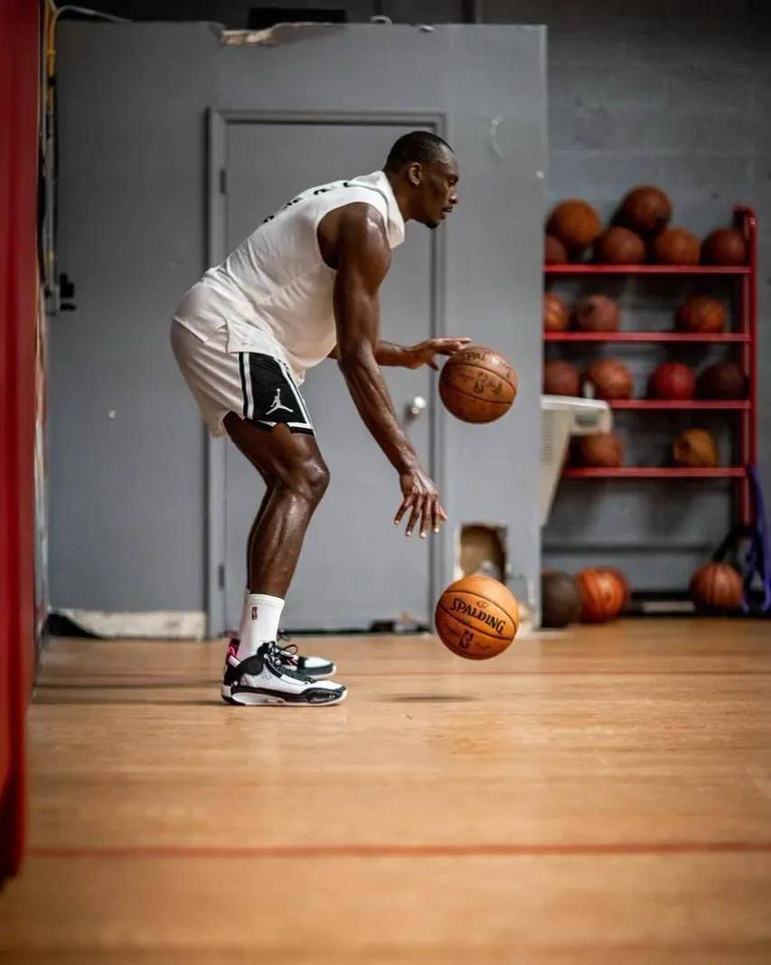 包含费城76人内部会议纪要流出：今夜篮板制胜，西甲使命明确，资深球员宣示担当的词条-爱游戏体育下载