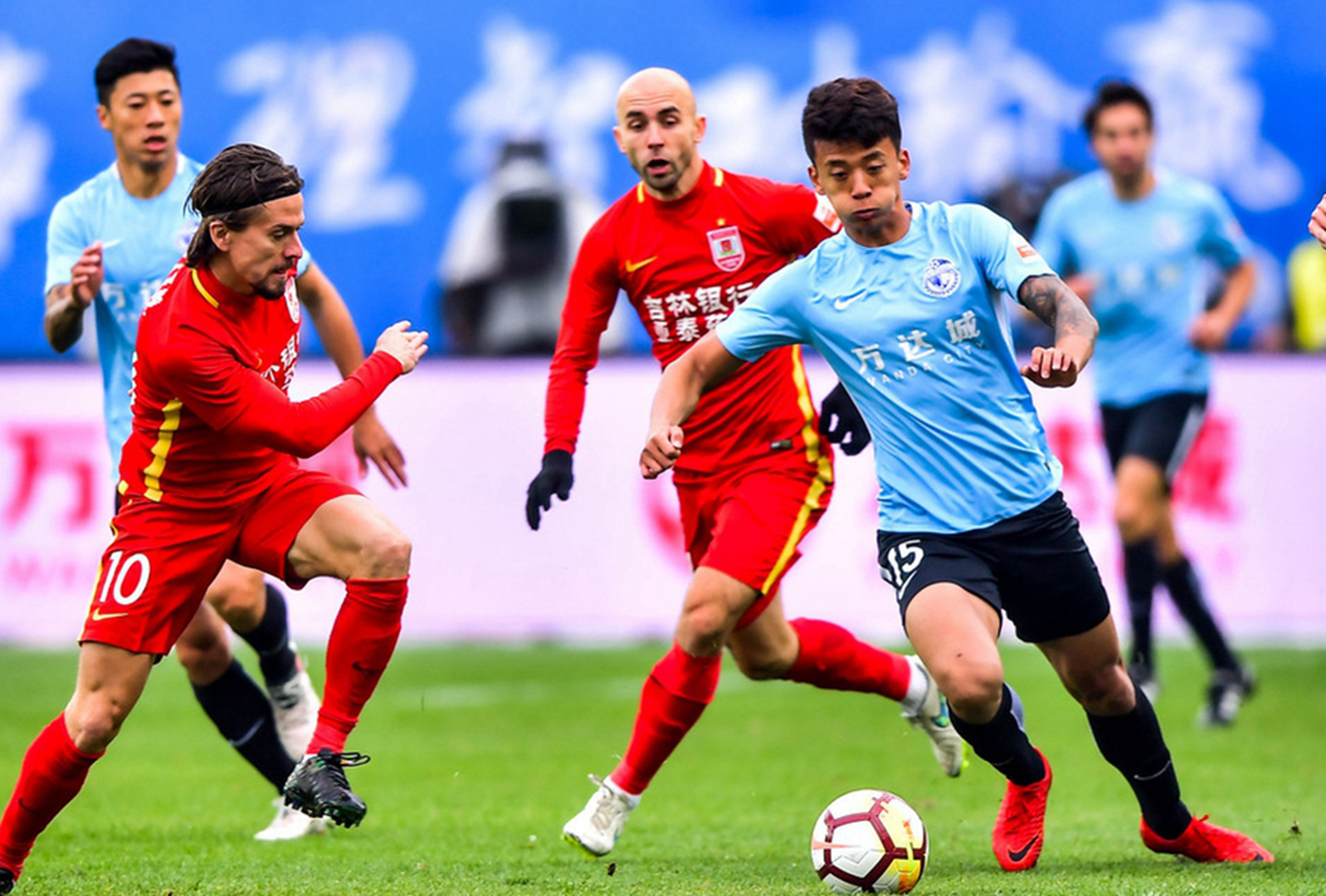 包含斯图加特窗口期止住颓势，志在中超名次提升，管理层满意，细节决定成败的词条-爱游戏